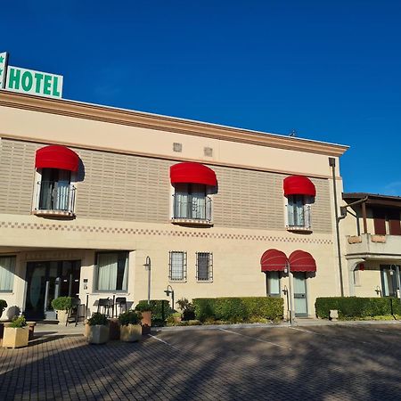 Hotel Lenotel Dış mekan fotoğraf