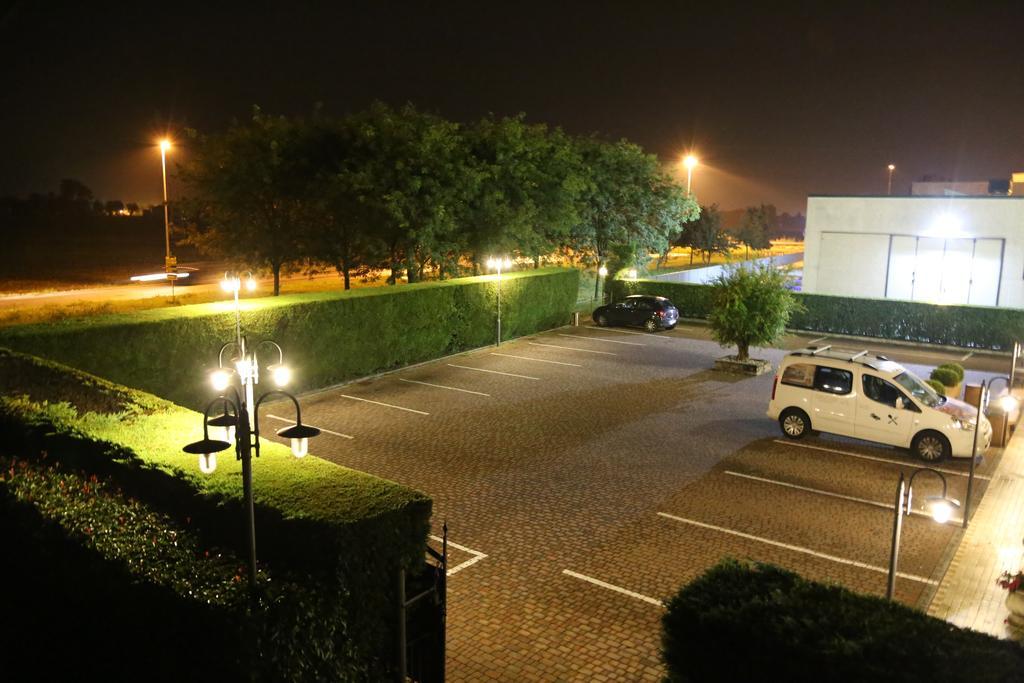 Hotel Lenotel Dış mekan fotoğraf