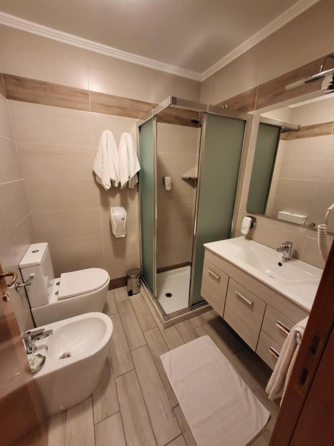 Hotel Lenotel Dış mekan fotoğraf