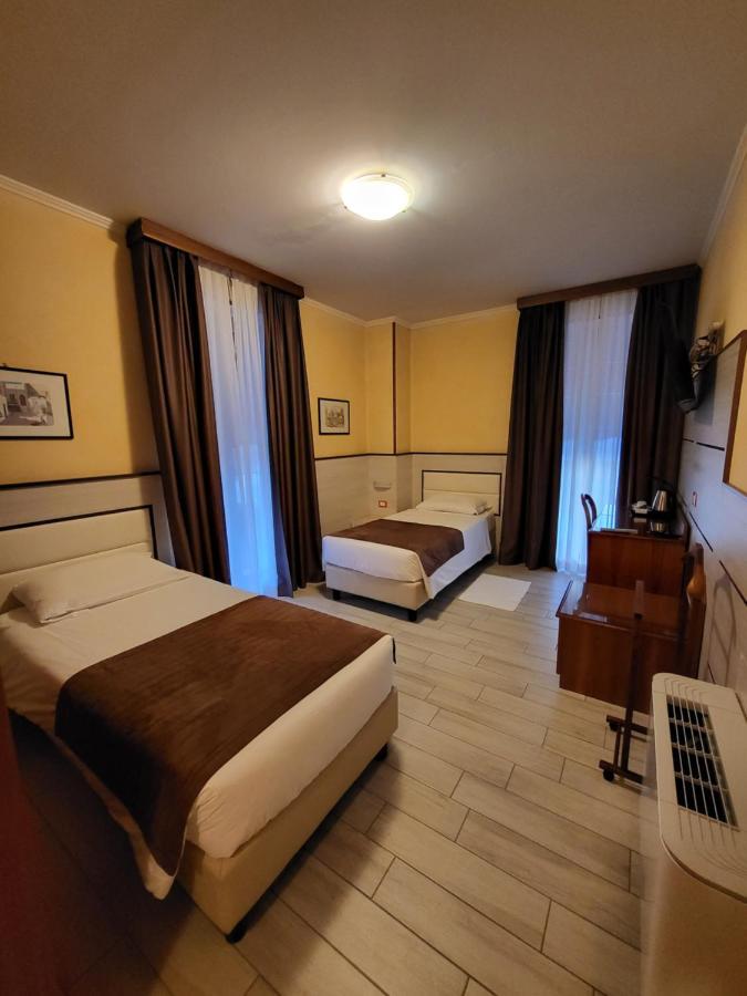 Hotel Lenotel Dış mekan fotoğraf