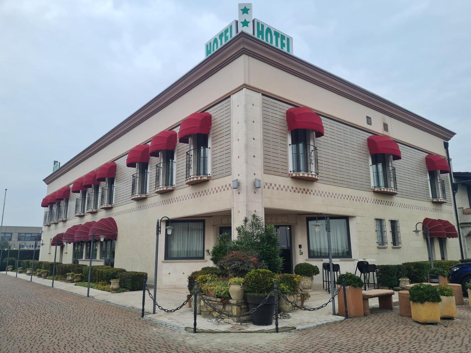 Hotel Lenotel Dış mekan fotoğraf